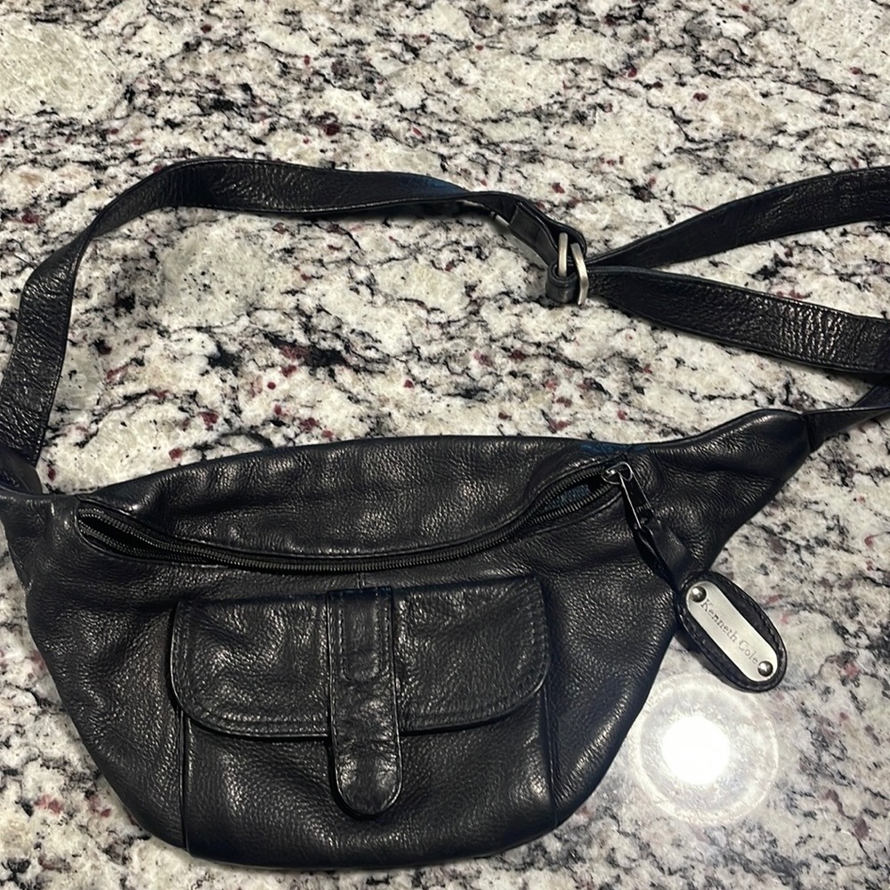Kenneth Cole leather Fannie pack